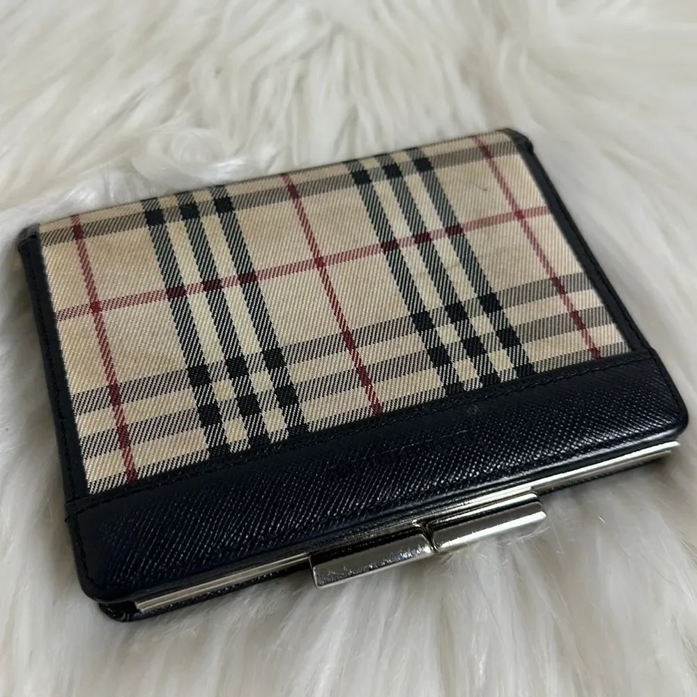 💯Authentic Burberry Short Wallet 🍀